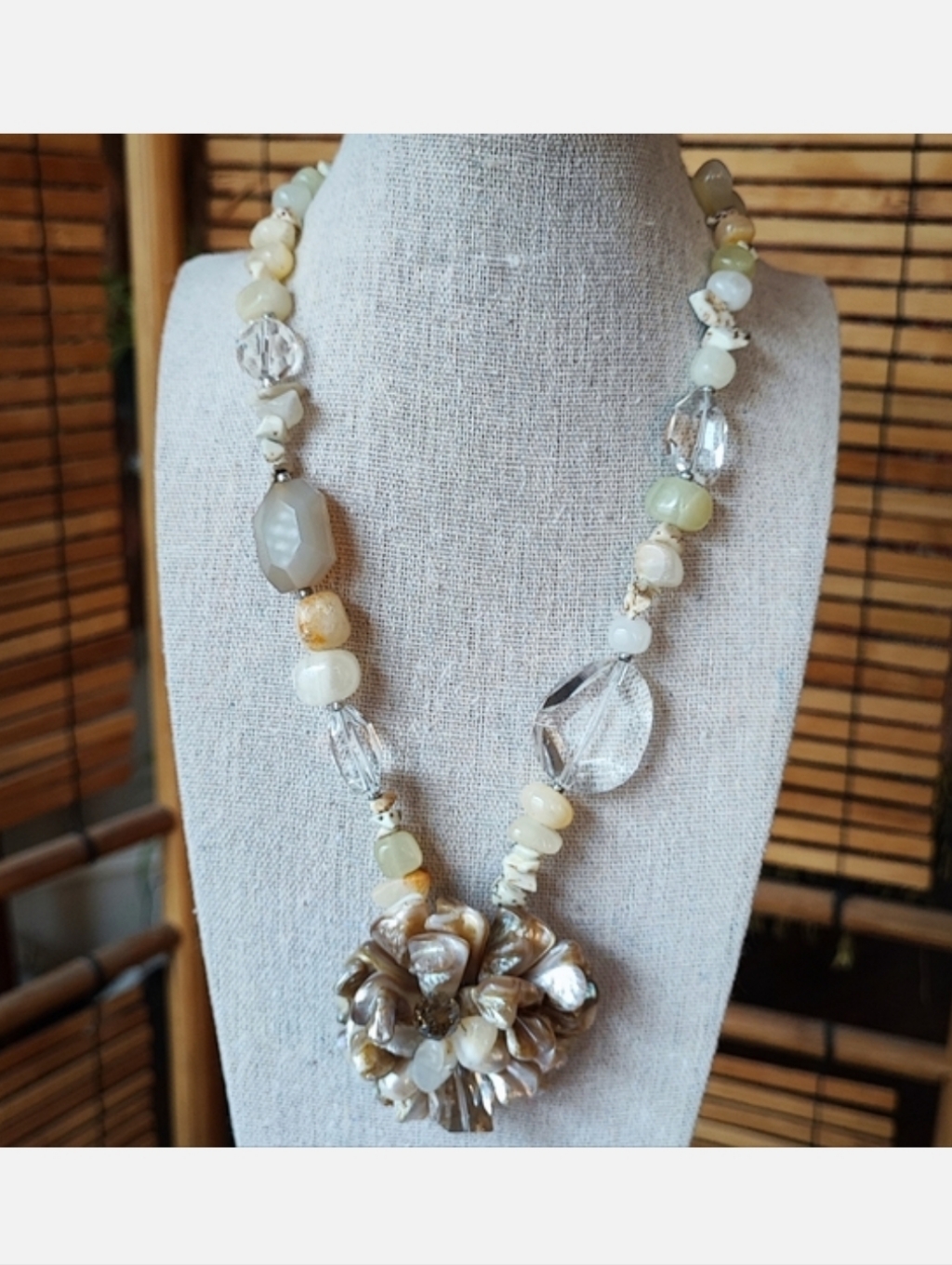 Semi Precious Stone Glass Mother Of Pearl Silver Tone Wired Necklace Cream Nwot 42$